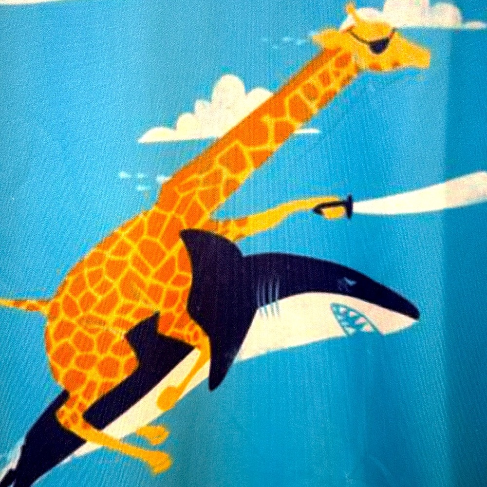 Getonfleek men’s long-sleeved shirt, turquoise, a giraffe riding a shark, size L